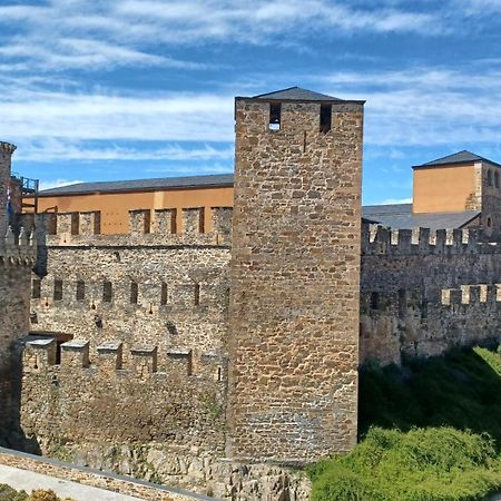 Apartamento Castillo Ponferrada. 외부 사진